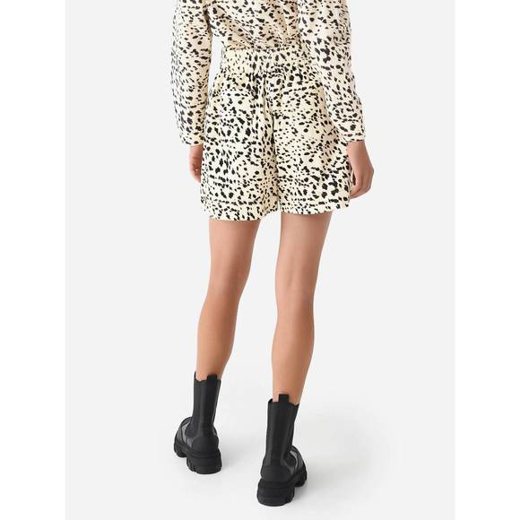 NEW HUNTER BELL aspen short in animal print - Picture 3 of 4